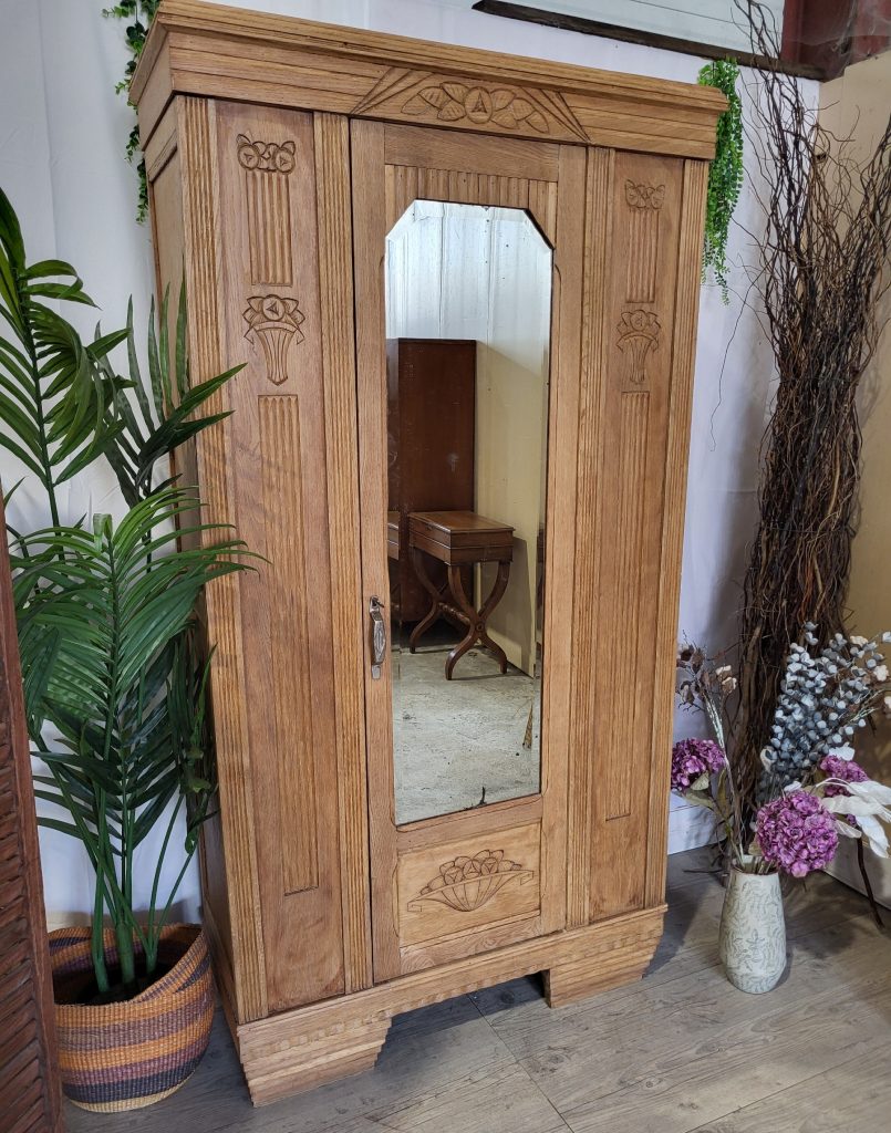 bonnetière art déco