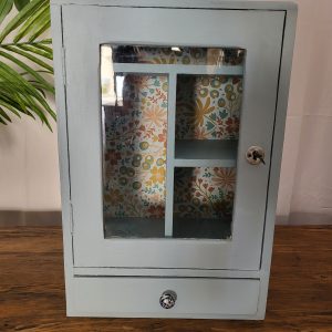 armoire de toilette vintage