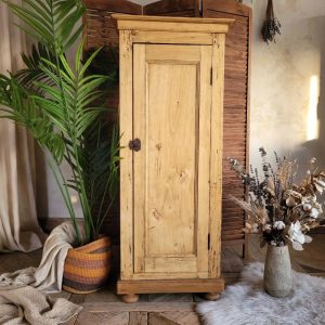 petite armoire style campagne chic