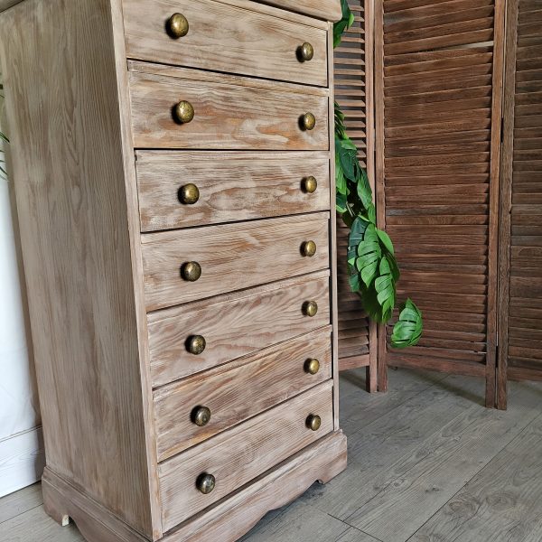 décoration d'intérieur. Meuble de seconde main